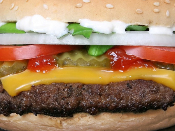 thumbnail of ¿Sabes por qué y cómo dejar de comer comida basura?